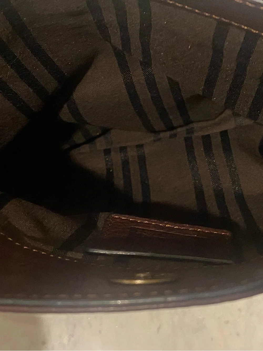 FRYE AND CO. classic brown